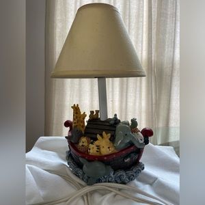 Adorable Noah’s Ark children’s decor lamp.